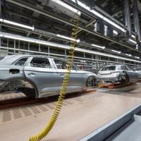 4 Common Types of Conveyors Used In The Automotive Sector